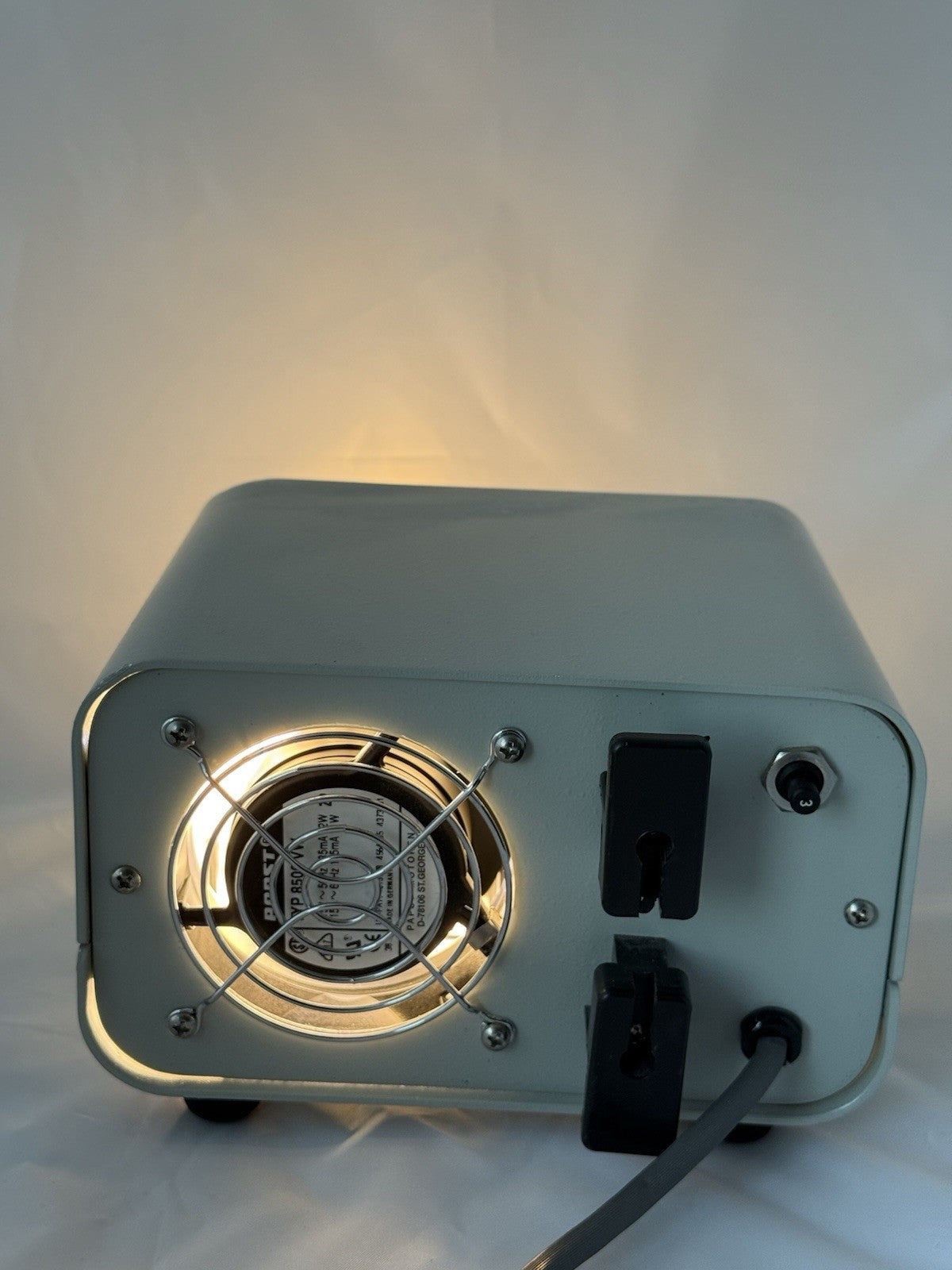 API - FLT-1501 Fiber Optic Light Source with DVI Headlamp