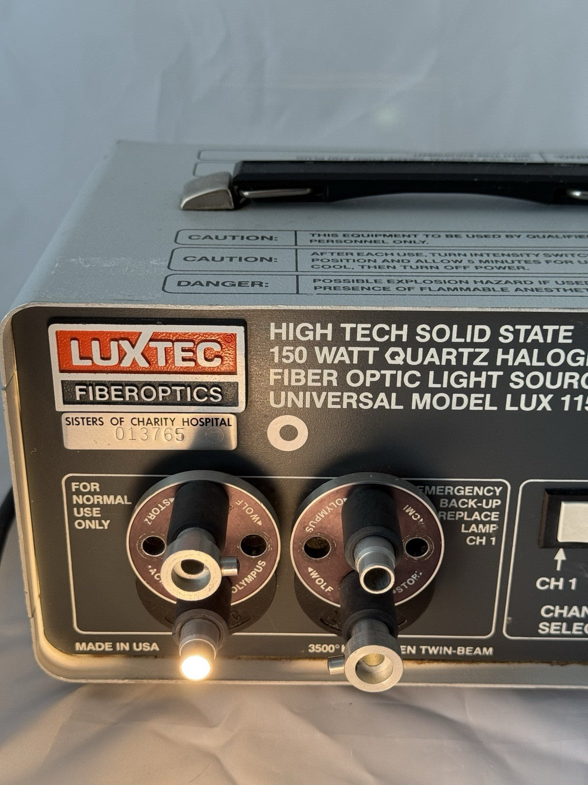 Luxtec Fiber Optic Light Source LUX 1150 - 3500k Twin Beam