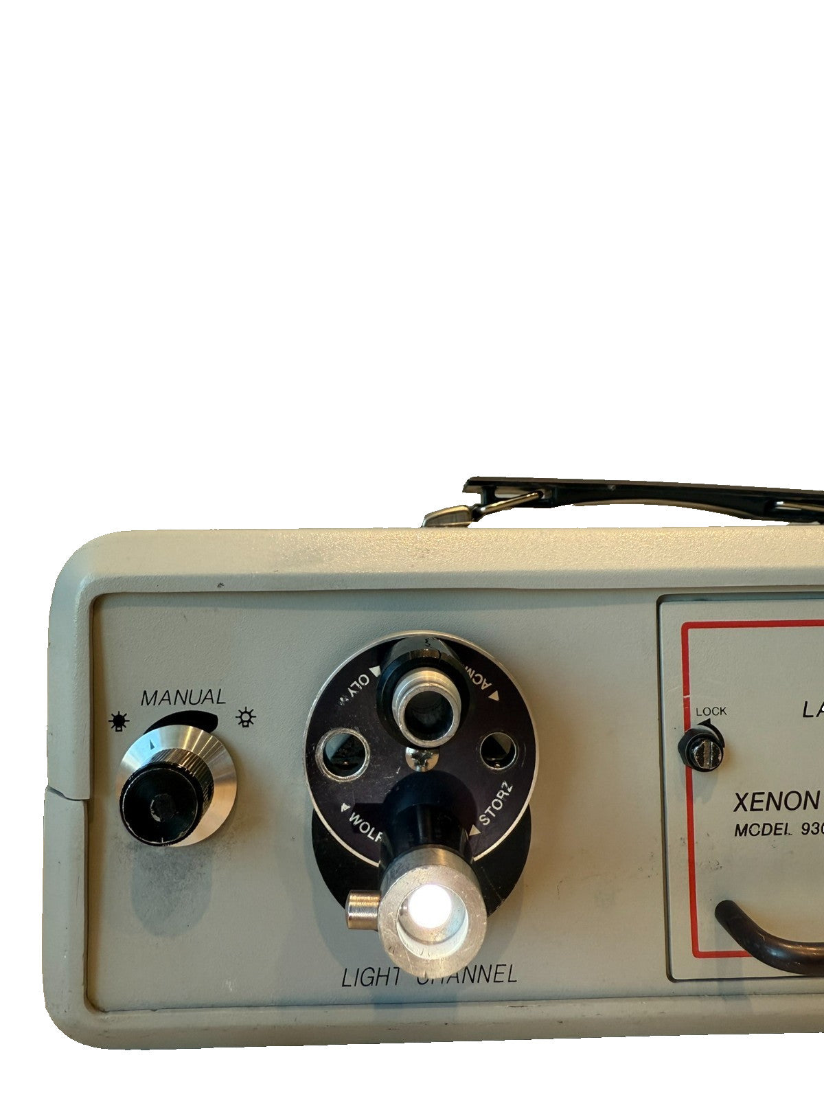 Luxtec Xenon Series 9000 Model 9300 Light Source w/ Light Cable Integra 0023009