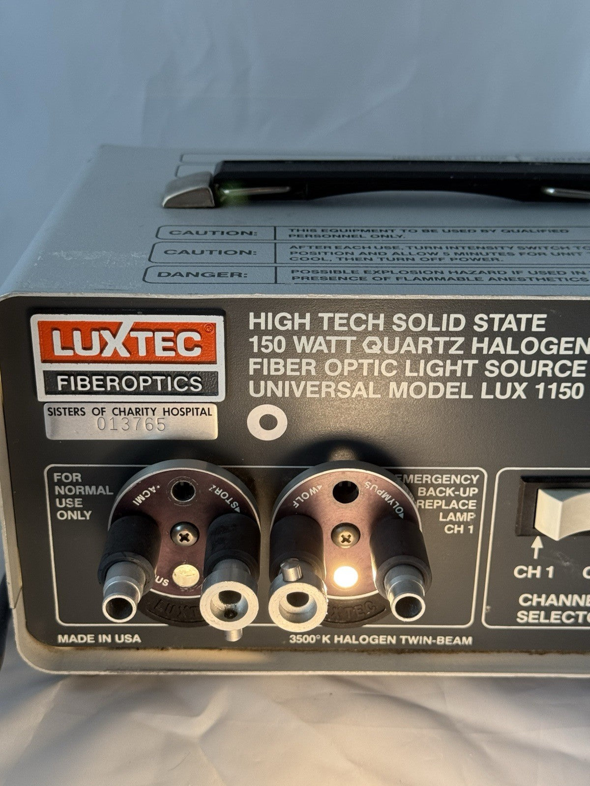 Luxtec Fiber Optic Light Source LUX 1150 - 3500k Twin Beam