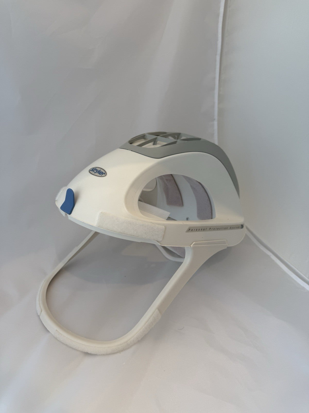 Stryker Surgical Helmet T4 400-600