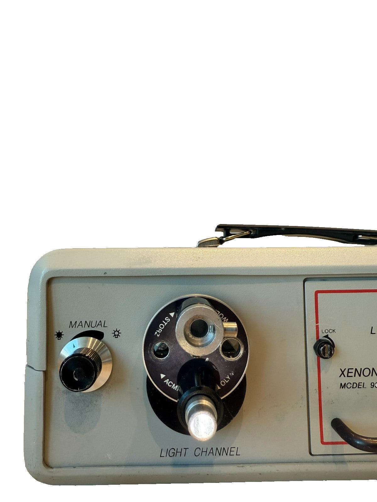 Luxtec Xenon Series 9000 Model 9300 Light Source w/ Light Cable Integra 0023009